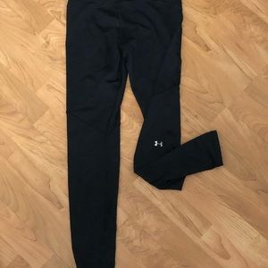 Under Armour long black leggings